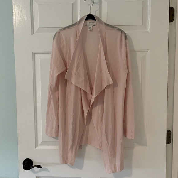 Max Studio Sweaters - Max Studio 100% Extrafine Merino Wool Long Sleeved Sweater